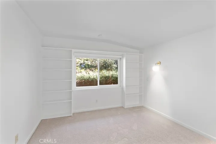 3957 Sunny Oak Road, Sherman Oaks, California 91403