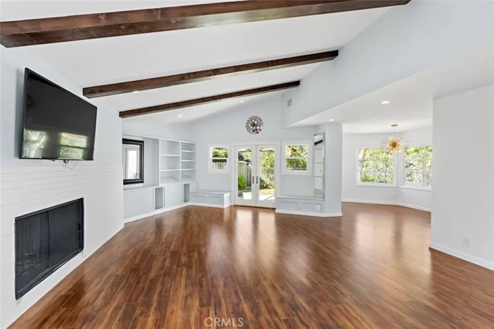 3957 Sunny Oak Road, Sherman Oaks, California 91403