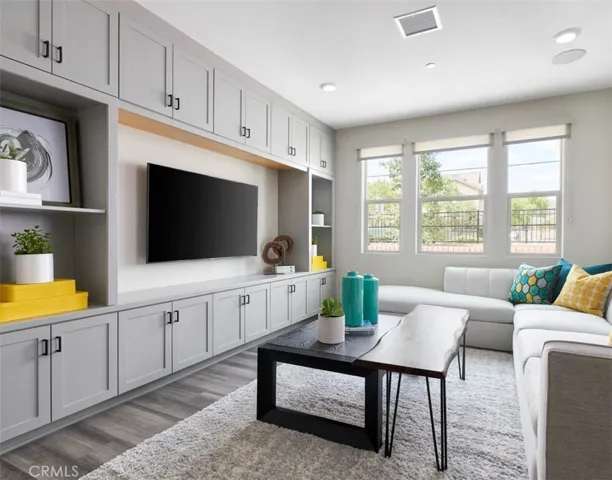 5560 Kate Way, Fontana, California 92336
