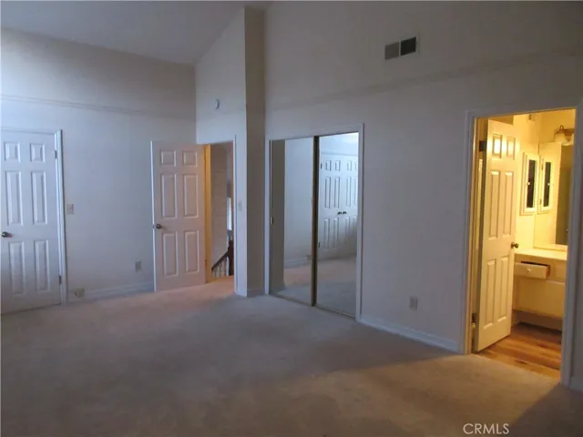 19456 Hiawatha Street, Northridge, California 91326