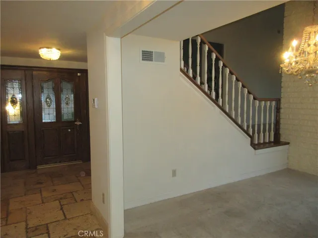 19456 Hiawatha Street, Northridge, California 91326