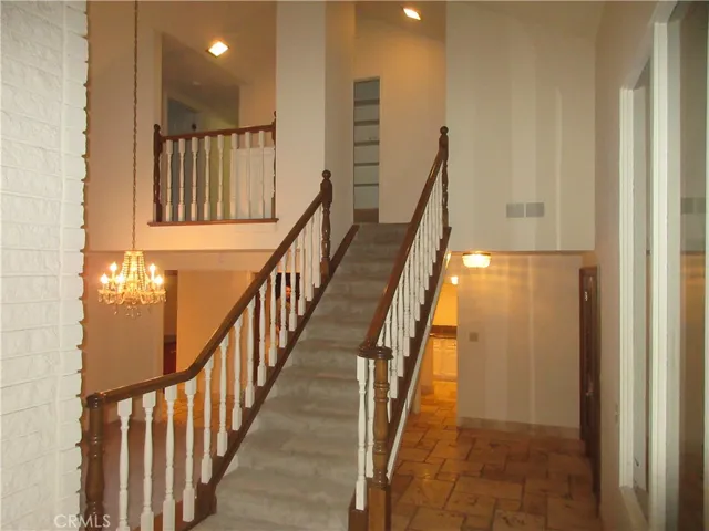 19456 Hiawatha Street, Northridge, California 91326