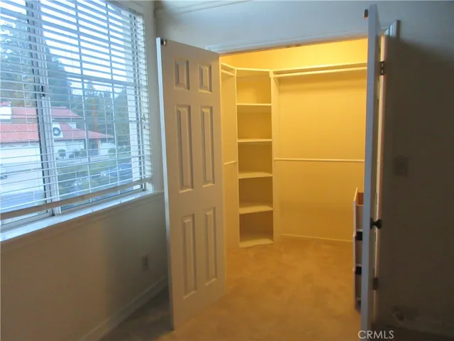 19456 Hiawatha Street, Northridge, California 91326