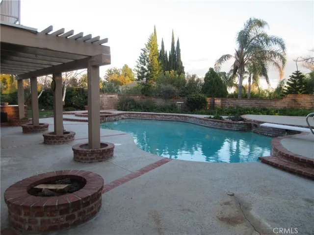 19456 Hiawatha Street, Northridge, California 91326