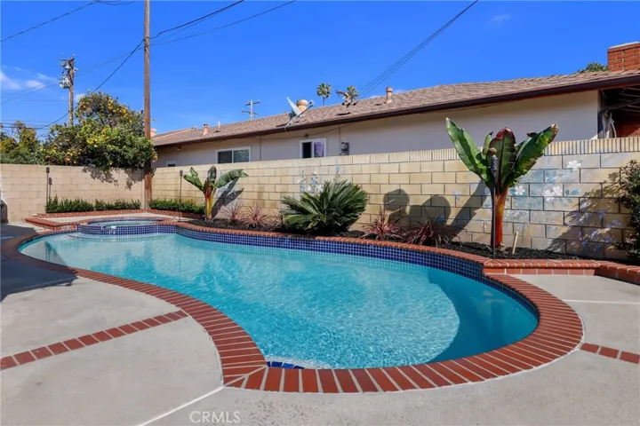 225 S Feldner Road, Orange, California 92868