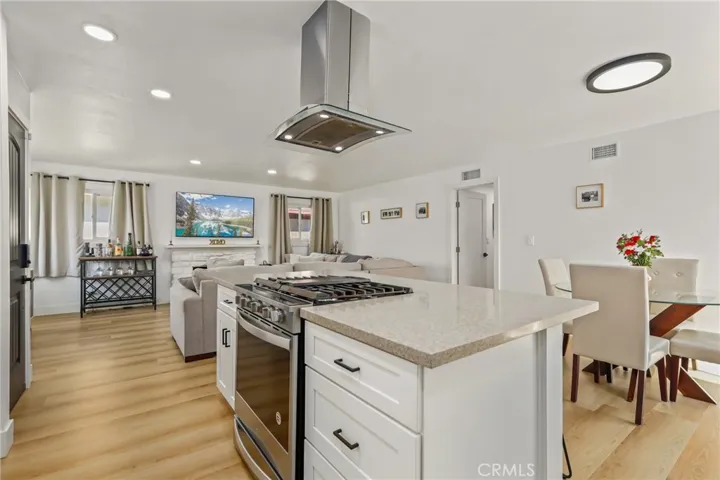 225 S Feldner Road, Orange, California 92868