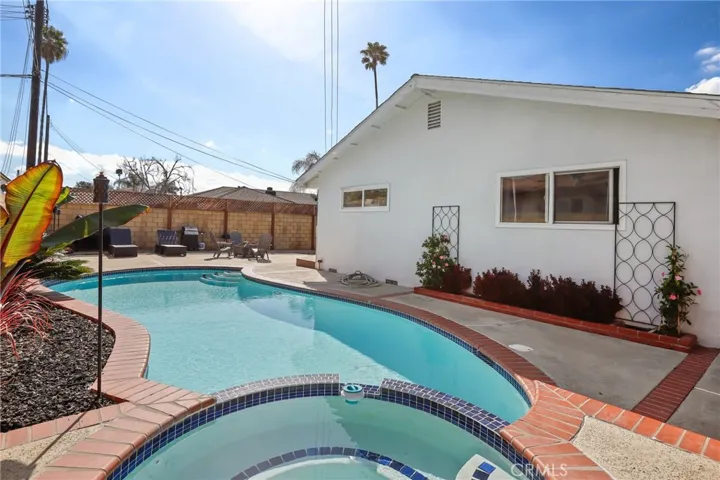 225 S Feldner Road, Orange, California 92868