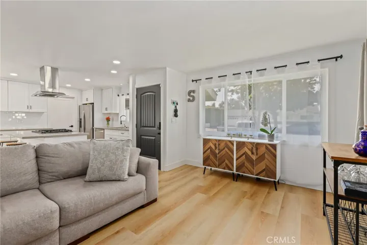 225 S Feldner Road, Orange, California 92868