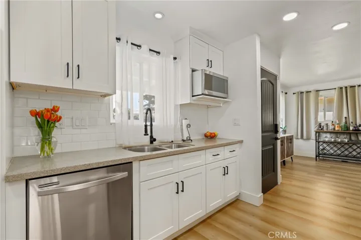 225 S Feldner Road, Orange, California 92868