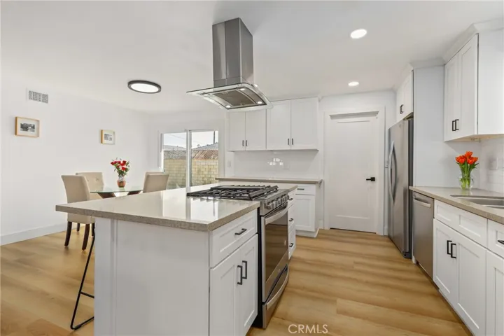 225 S Feldner Road, Orange, California 92868
