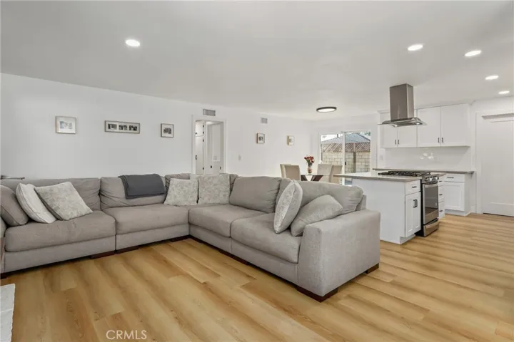 225 S Feldner Road, Orange, California 92868