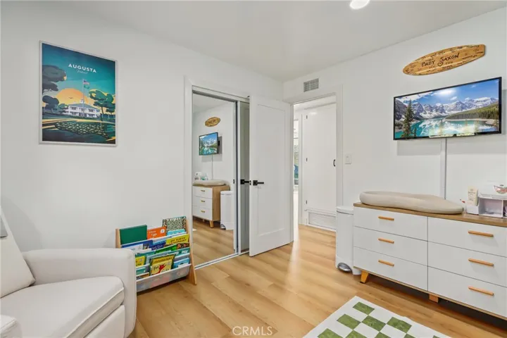 225 S Feldner Road, Orange, California 92868