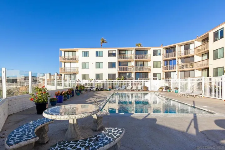 5015 Santa Cruz Ave 309, San Diego, California 92107