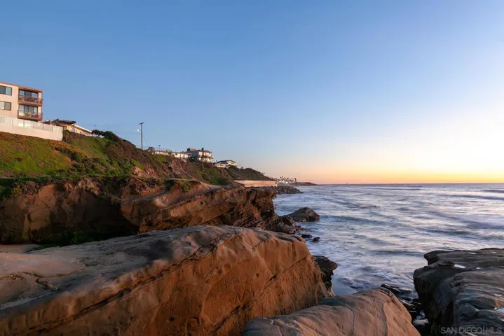 5015 Santa Cruz Ave 309, San Diego, California 92107