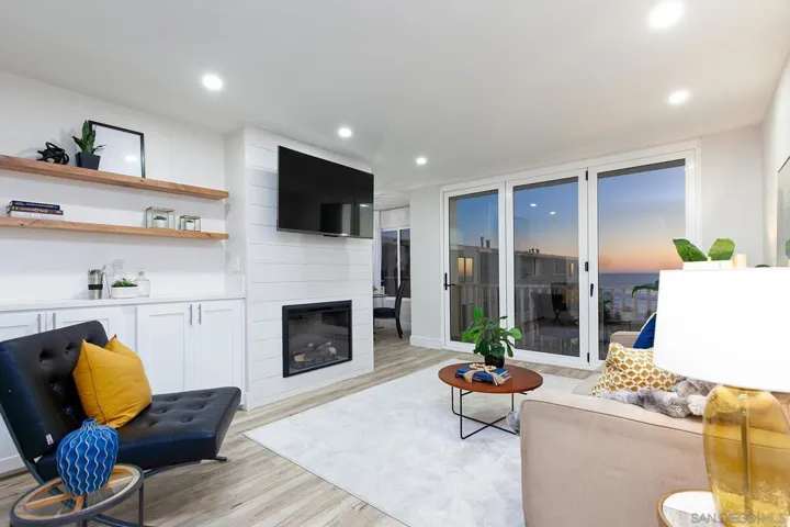 5015 Santa Cruz Ave 309, San Diego, California 92107