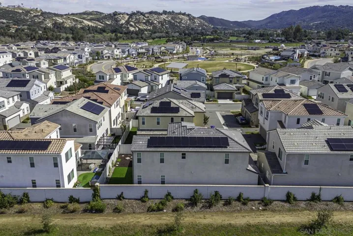 27708 Heritage Ln, Valley Center, California 92082