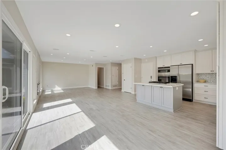 Large slider for indoor/outdoor entertaining