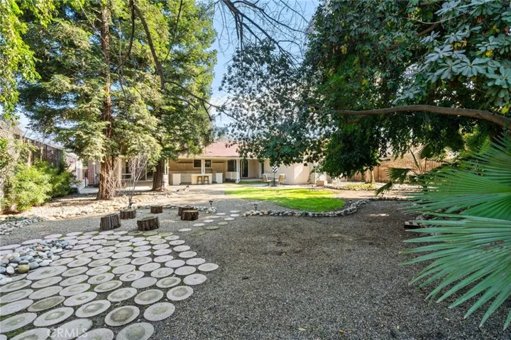 345 N Todd Street, Visalia, California 93291