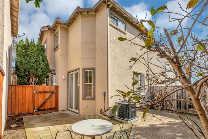 2249 3rd Street, Santa Clara, California 95054