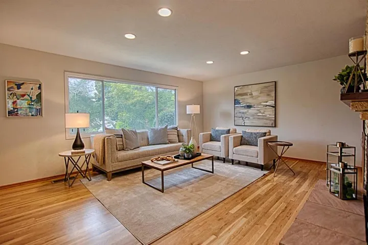 6 Oak Road, Santa Cruz, California 95060
