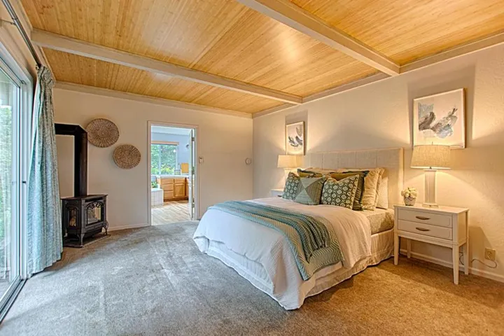 6 Oak Road, Santa Cruz, California 95060
