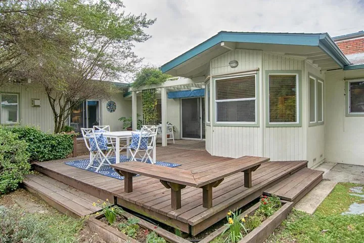 6 Oak Road, Santa Cruz, California 95060