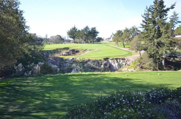 6 Oak Road, Santa Cruz, California 95060