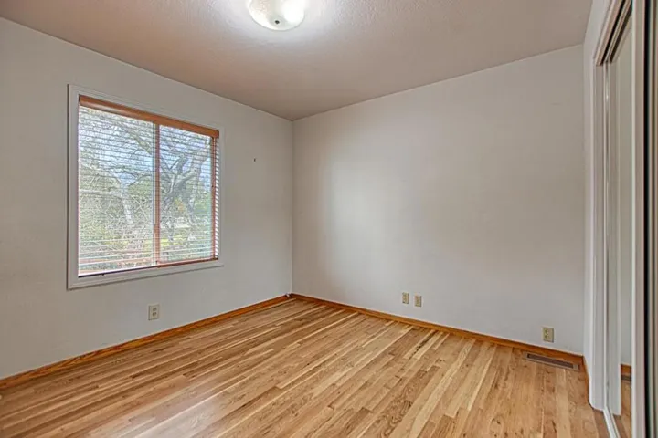 6 Oak Road, Santa Cruz, California 95060