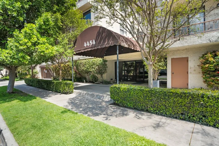 4454 Ventura Canyon Avenue 307, Sherman Oaks, California 91423