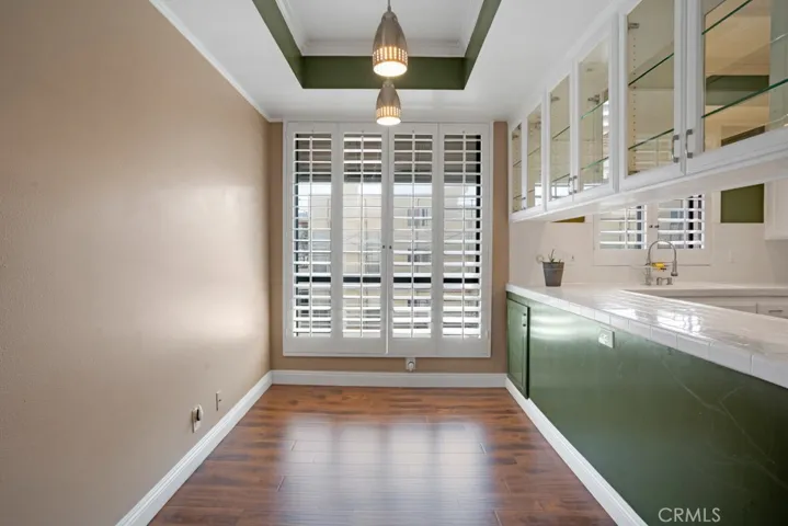 4454 Ventura Canyon Avenue 307, Sherman Oaks, California 91423