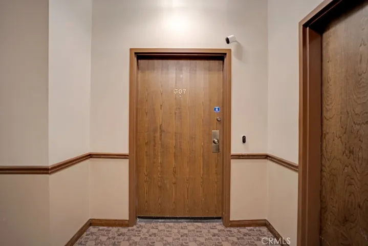 4454 Ventura Canyon Avenue 307, Sherman Oaks, California 91423