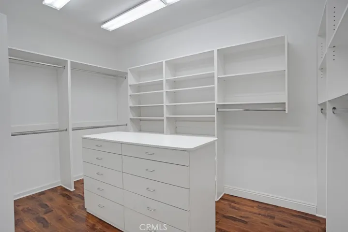 4454 Ventura Canyon Avenue 307, Sherman Oaks, California 91423