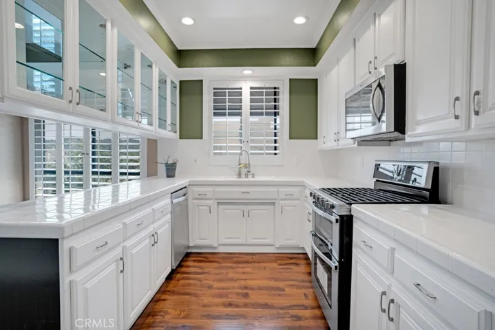 4454 Ventura Canyon Avenue 307, Sherman Oaks, California 91423