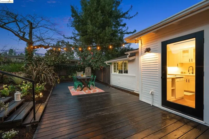5801 Nottingham Dr, Oakland, California 94611