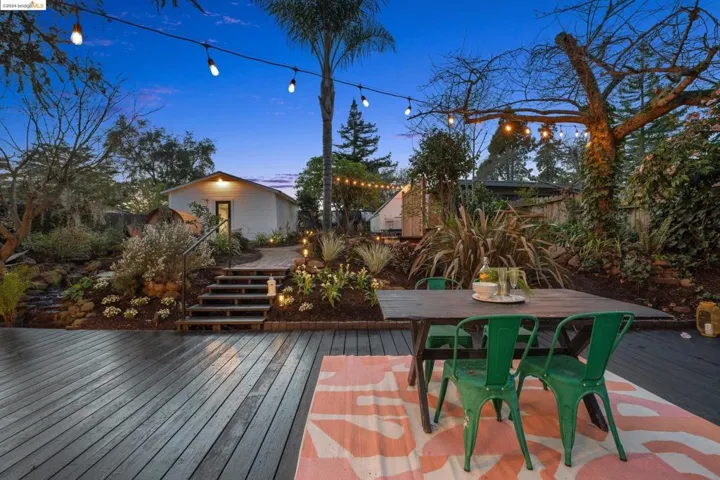 5801 Nottingham Dr, Oakland, California 94611