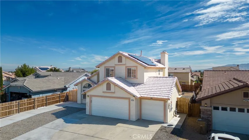 8953 Glenwood Avenue, Hesperia, California 92344
