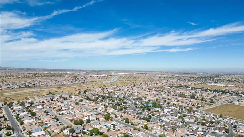 8953 Glenwood Avenue, Hesperia, California 92344