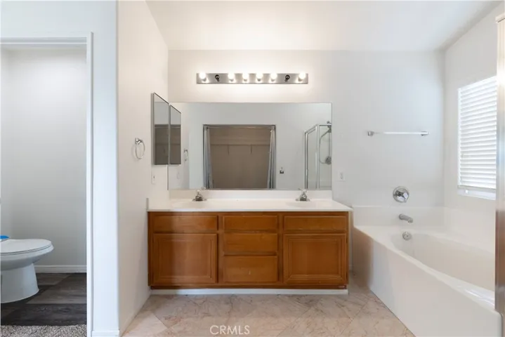 Masterbathroom