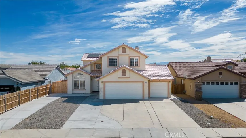 8953 Glenwood Avenue, Hesperia, California 92344