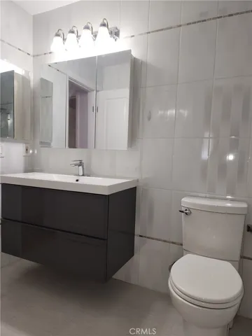 14837 Sherman Way 7, Van Nuys, California 91405