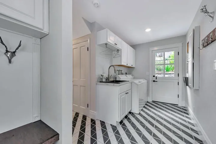 16515 S Kennedy Road, Los Gatos, California 95030