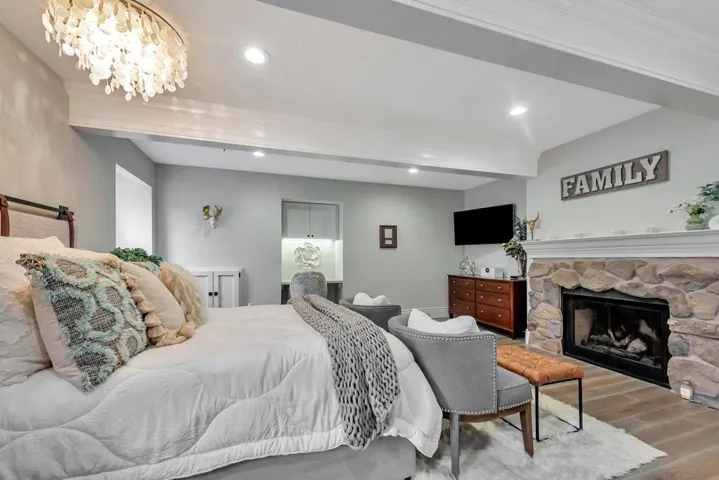 16515 S Kennedy Road, Los Gatos, California 95030