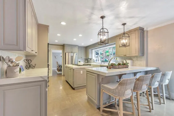 16515 S Kennedy Road, Los Gatos, California 95030
