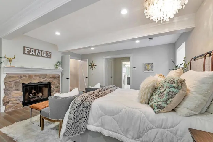 16515 S Kennedy Road, Los Gatos, California 95030