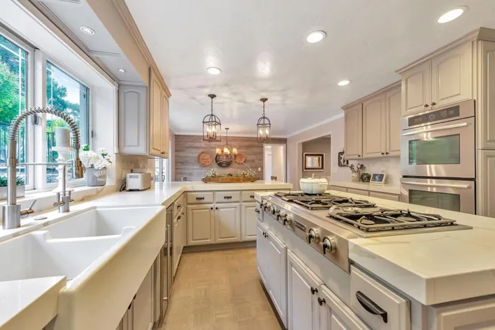 16515 S Kennedy Road, Los Gatos, California 95030