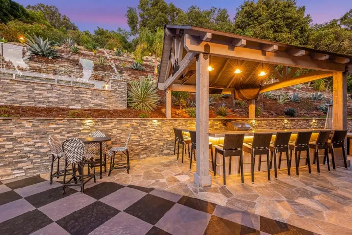 16515 S Kennedy Road, Los Gatos, California 95030
