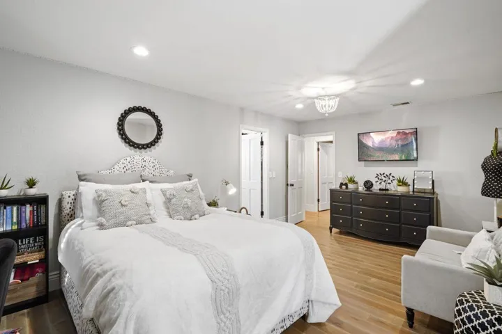 16515 S Kennedy Road, Los Gatos, California 95030