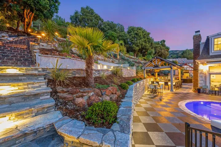 16515 S Kennedy Road, Los Gatos, California 95030