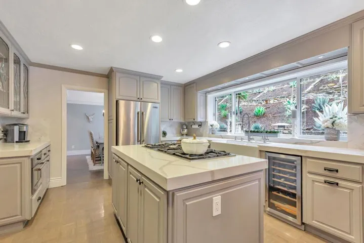 16515 S Kennedy Road, Los Gatos, California 95030