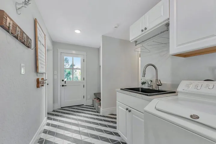 16515 S Kennedy Road, Los Gatos, California 95030